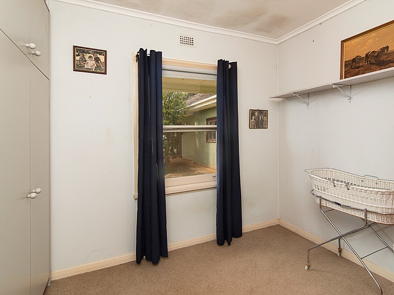 17 Marchant Road, Strathalbyn SA 5255
