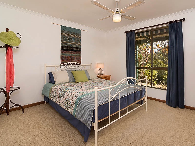 34 Meyers Road, Strathalbyn SA 5255