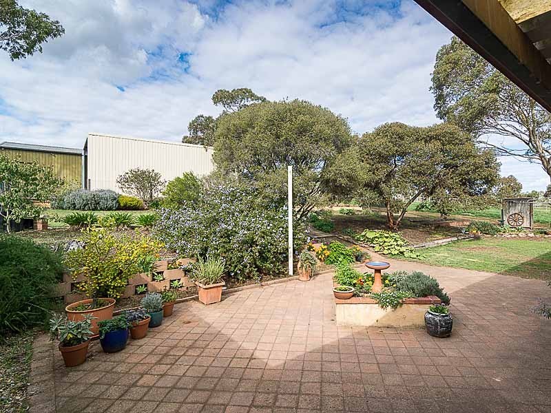34 Meyers Road, Strathalbyn SA 5255