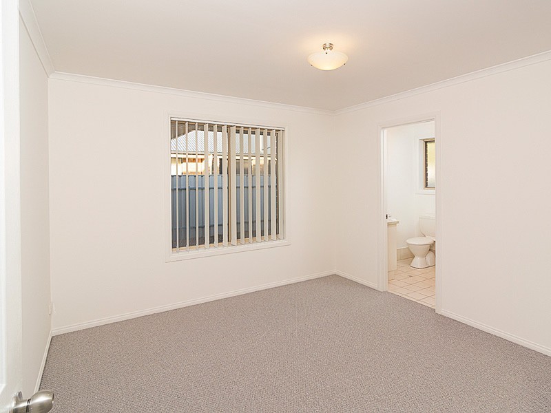 18 Elsie Drive, Strathalbyn SA 5255