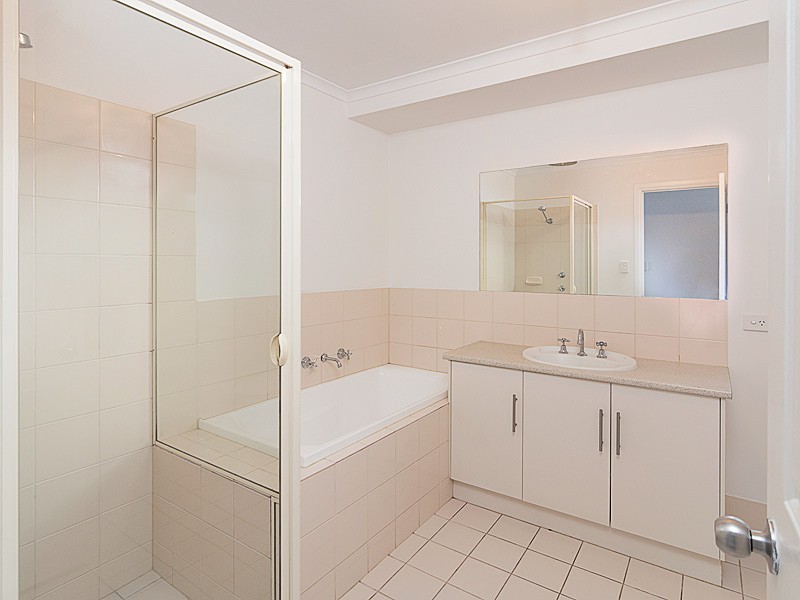 18 Elsie Drive, Strathalbyn SA 5255