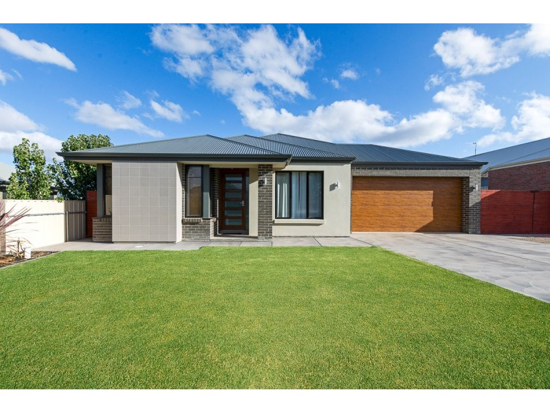 3 Sullivan Road, Strathalbyn SA 5255