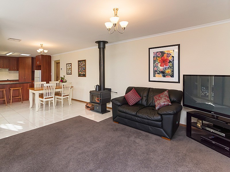 69 Strathmont Drive, Strathalbyn SA 5255