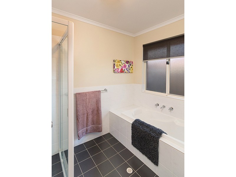 69 Strathmont Drive, Strathalbyn SA 5255