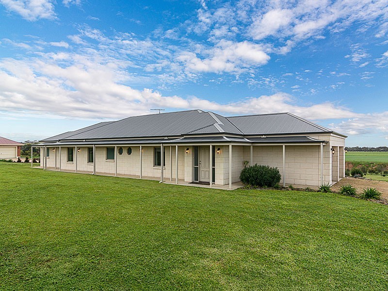 88 Lockaba Drive, Strathalbyn SA 5255