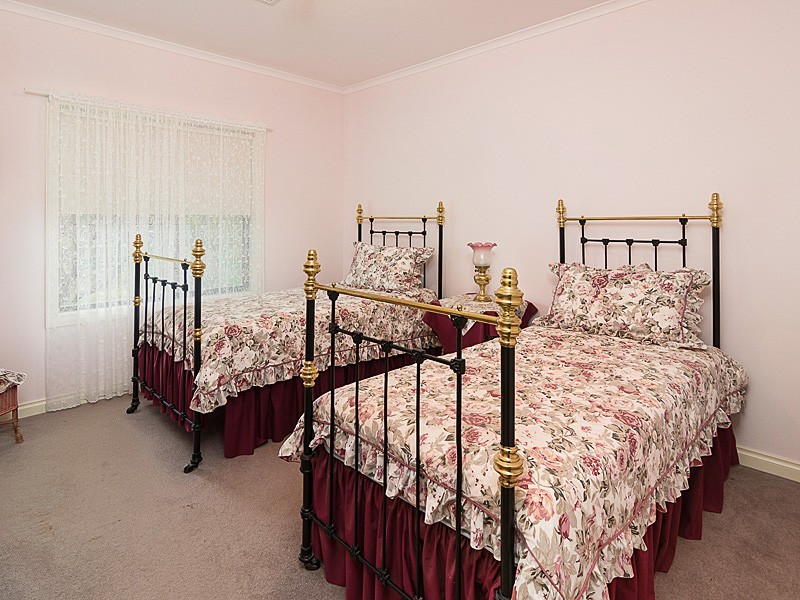 2 Love Avenue, Strathalbyn SA 5255