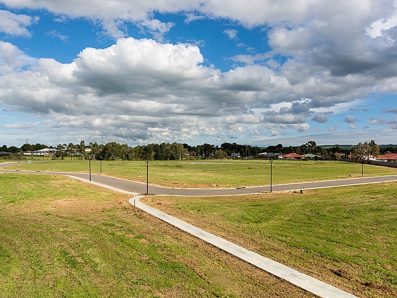 . Riverbanks Estate, Strathalbyn SA 5255