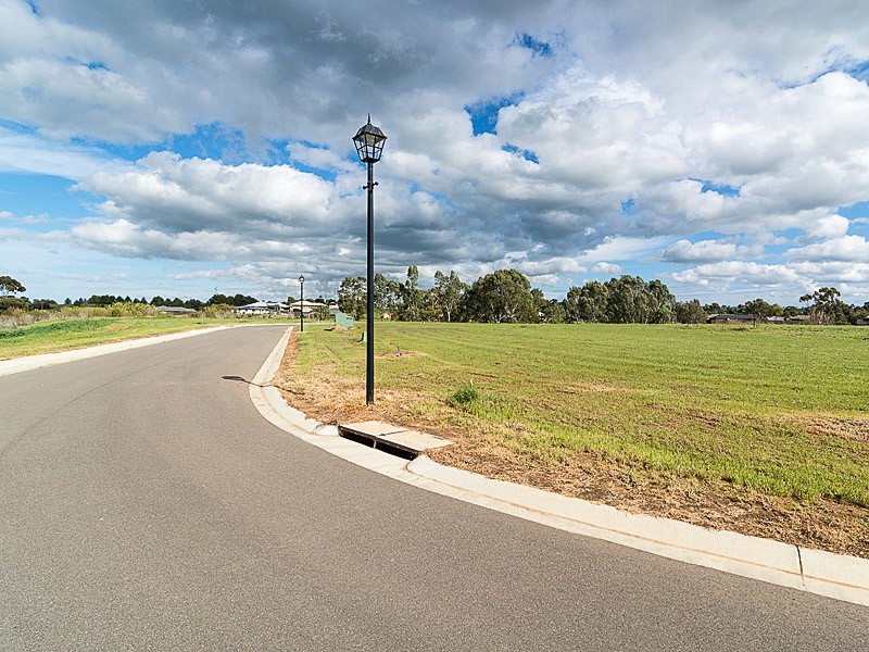 . Riverbanks Estate, Strathalbyn SA 5255