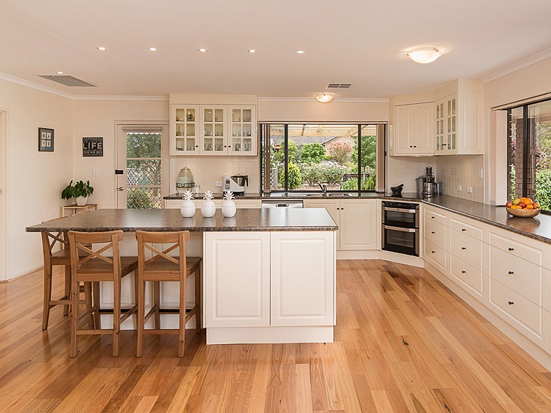 14 Fairfield Drive, Strathalbyn SA 5255