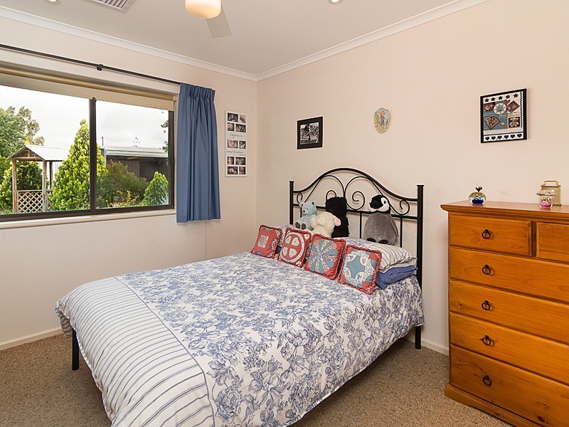 14 Fairfield Drive, Strathalbyn SA 5255