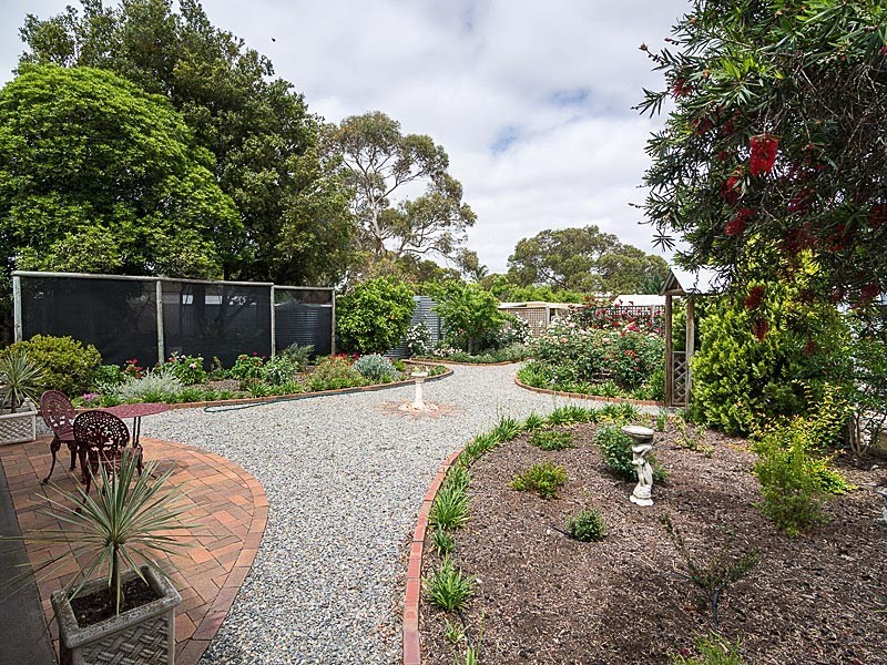 14 Fairfield Drive, Strathalbyn SA 5255