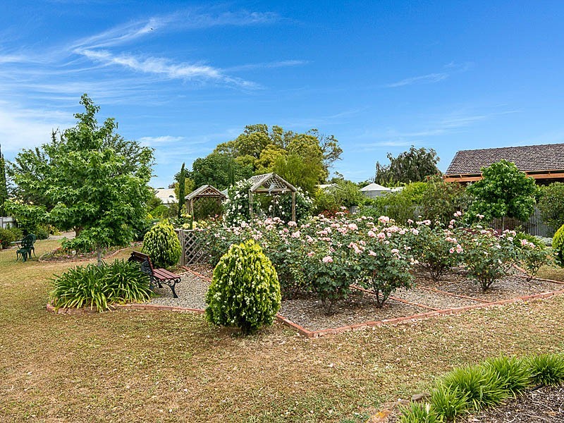 13 Fairfield Drive, Strathalbyn SA 5255