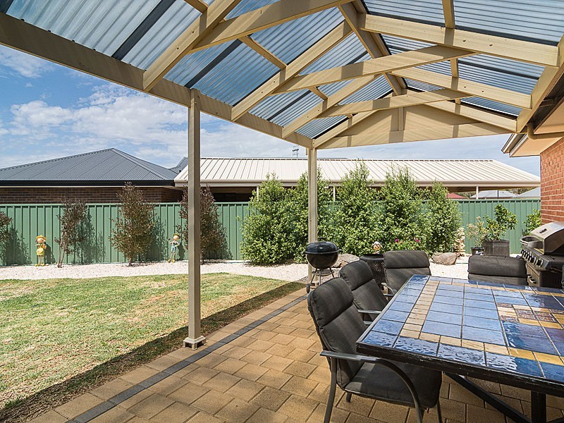 13 Strathford Way, Strathalbyn SA 5255