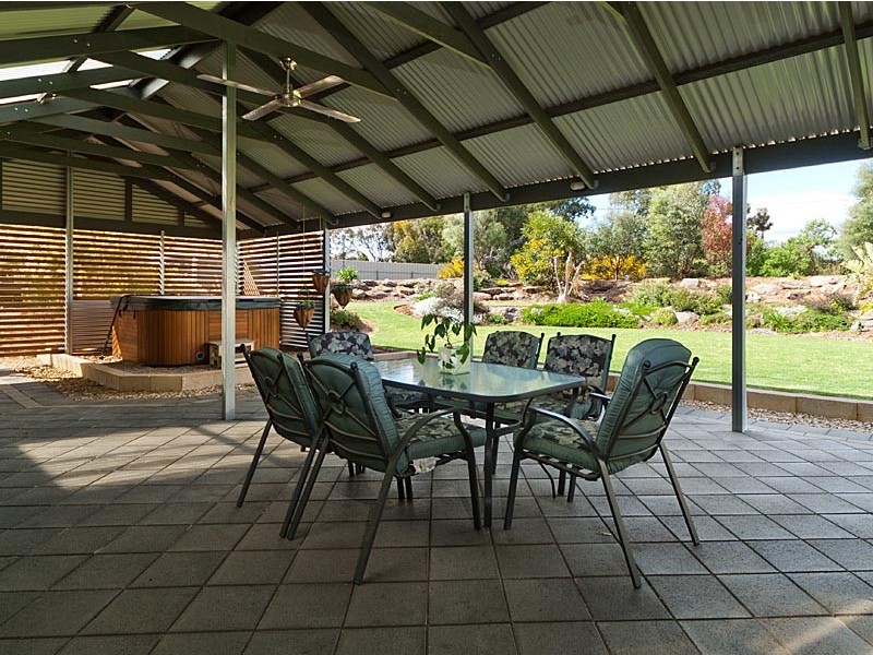 21 Fairweather Drive, Strathalbyn SA 5255