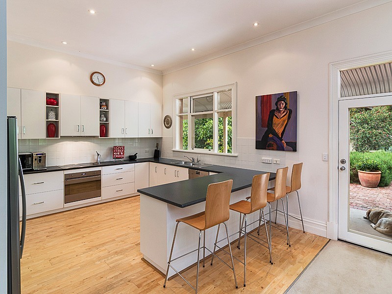 13 West Terrace, Strathalbyn SA 5255