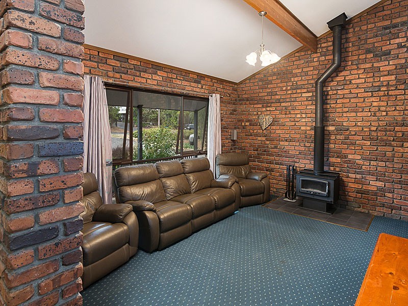 35 Marchant Road, Strathalbyn SA 5255