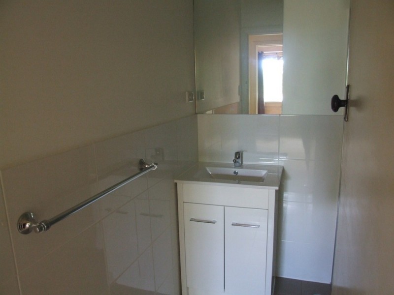 12 Parker Avenue, Strathalbyn SA 5255