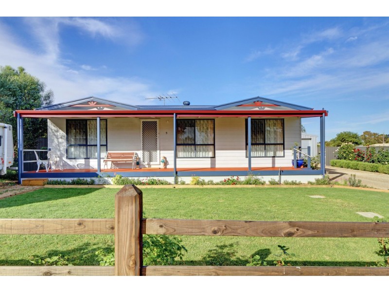 5 Stirling Street, Milang SA 5256