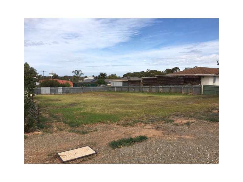 11 Richardson Avenue, Strathalbyn SA 5255