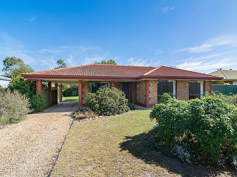 5 Berry Smith Drive, Strathalbyn SA 5255