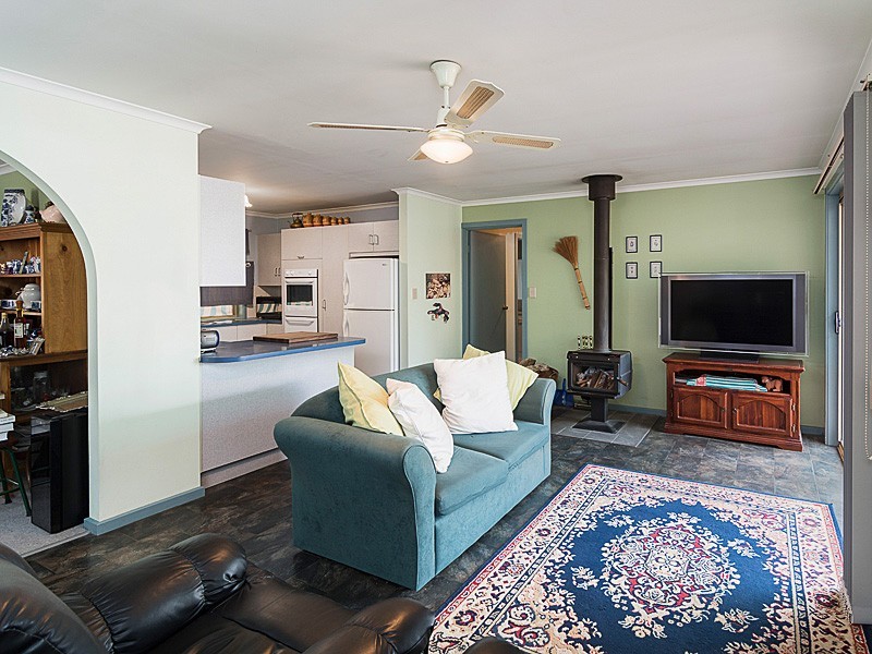 11 Stephens Avenue, Strathalbyn SA 5255