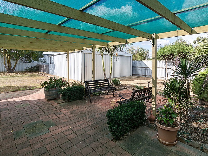 11 Stephens Avenue, Strathalbyn SA 5255