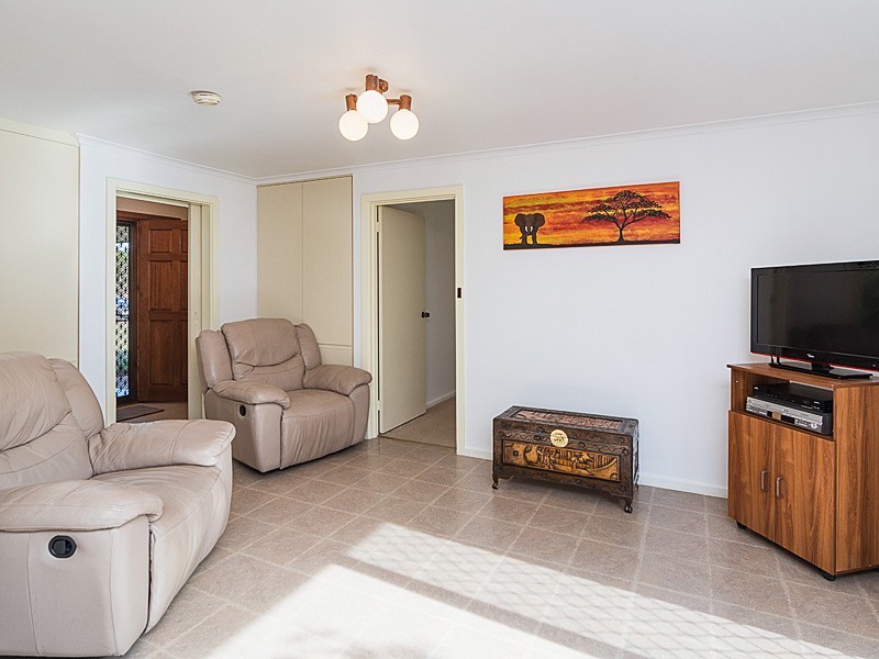 7 Stephens Ave, Strathalbyn SA 5255