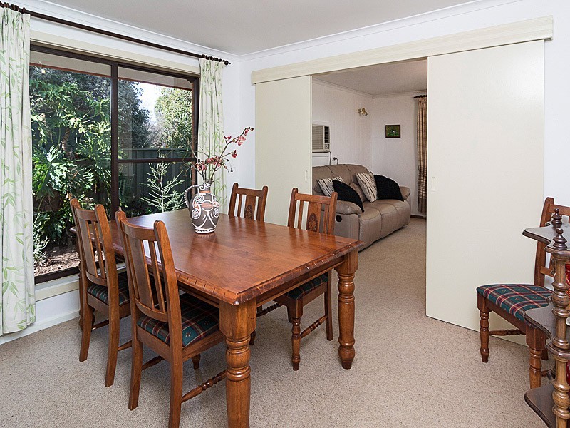 7 Stephens Ave, Strathalbyn SA 5255