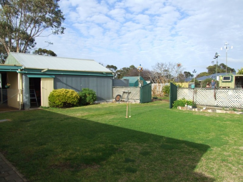 42 Ashbourne Road, Strathalbyn SA 5255