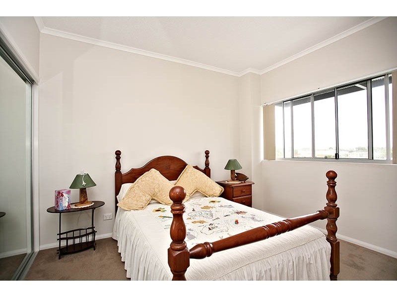 25/1 McNaughton Street, Redcliffe QLD 4020