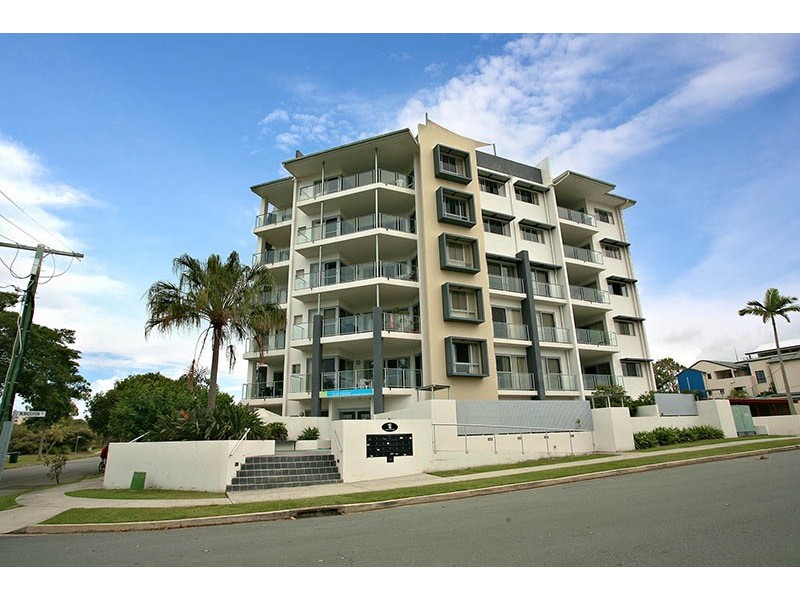 25/1 McNaughton Street, Redcliffe QLD 4020