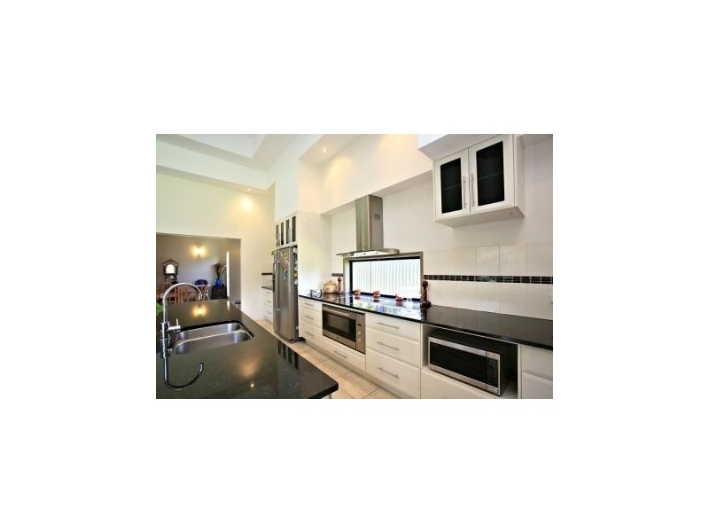 18 Clifford Street, Woody Point QLD 4019