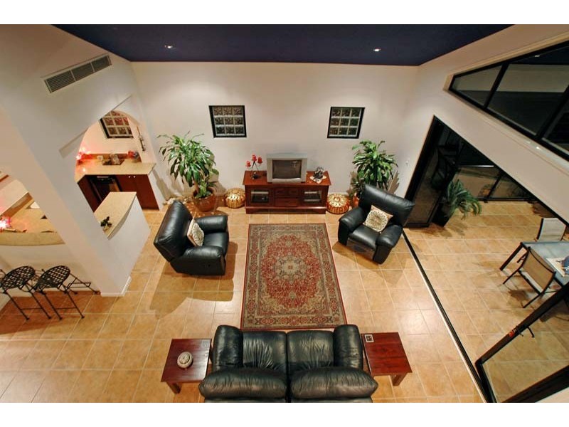 80 Oyster Point Esplanade, Scarborough QLD 4020