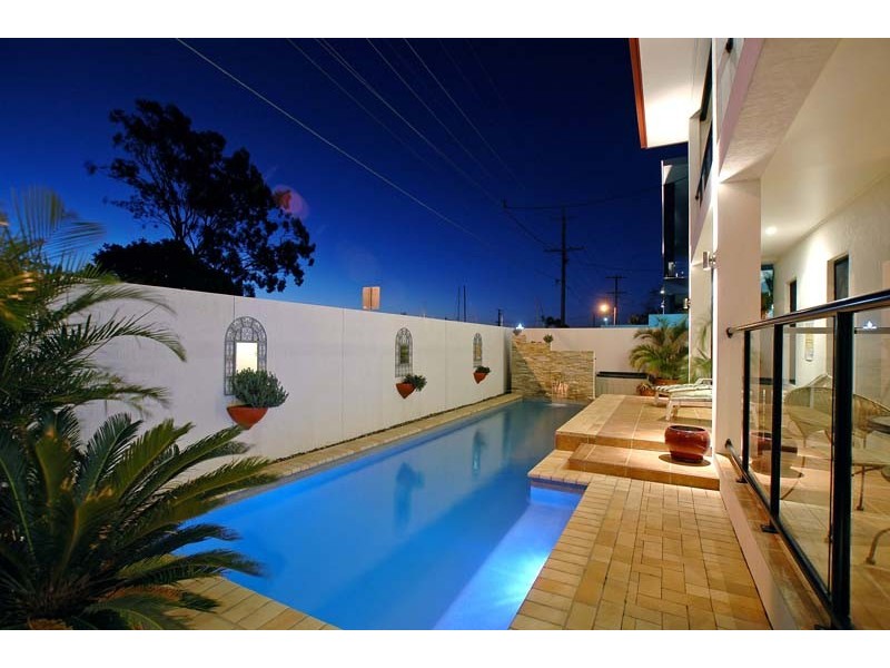 80 Oyster Point Esplanade, Scarborough QLD 4020