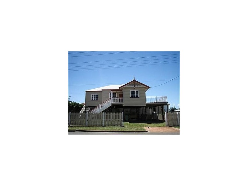 194 Prince Edward Parade, Scarborough QLD 4020