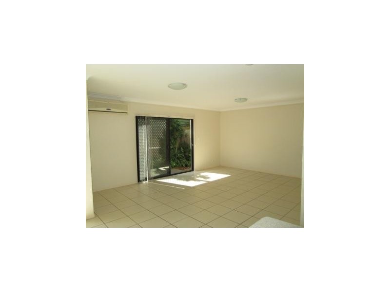 3/7 Percy Street, Redcliffe QLD 4020