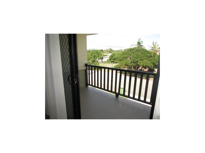 3/7 Percy Street, Redcliffe QLD 4020