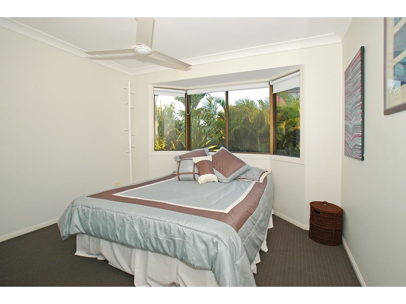 12 Resolute Court, Newport QLD 4020