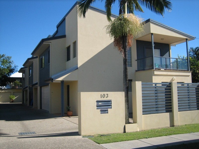 2/103 Turner Street, Scarborough QLD 4020