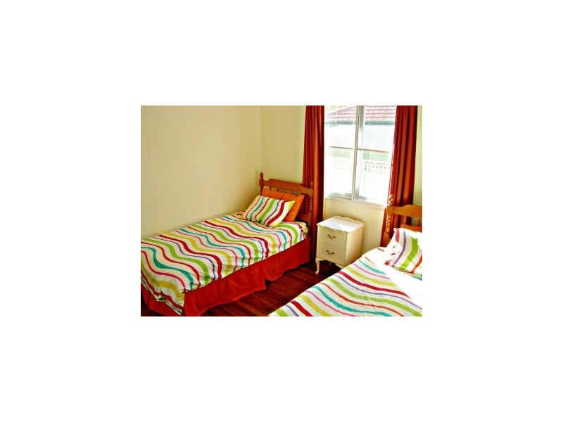 13A Robertson Avenue, Margate QLD 4019