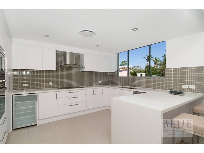 12/8 Spinnaker, Sandstone Point QLD 4511