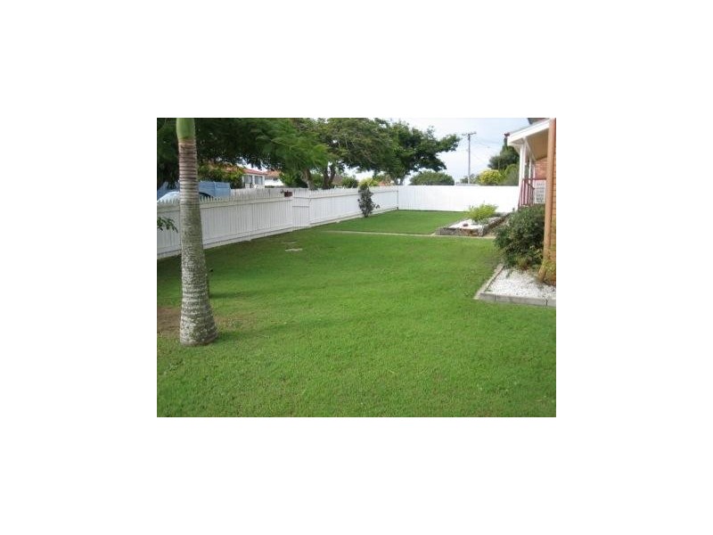 43 Highland Street, Redcliffe QLD 4020