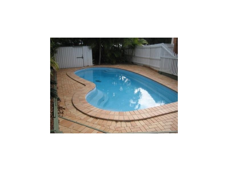 43 Highland Street, Redcliffe QLD 4020