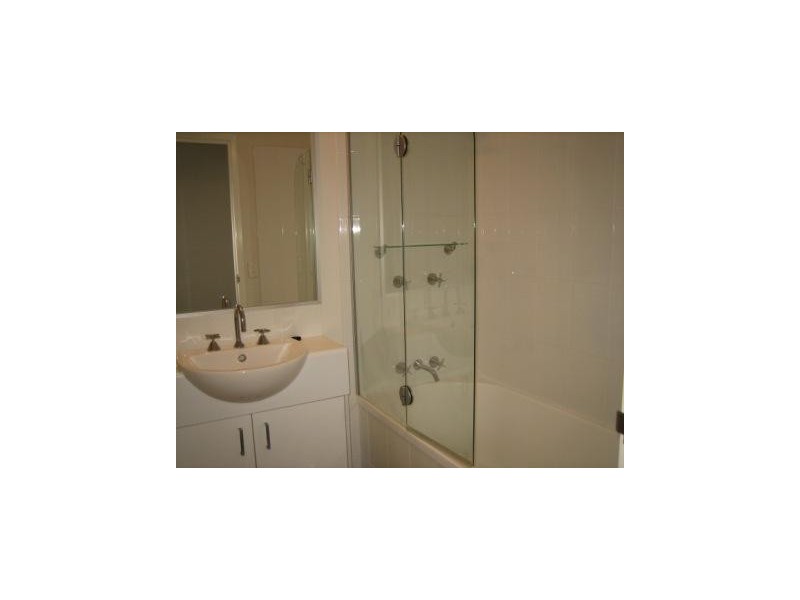 23/1 McNaughton Street, Redcliffe QLD 4020