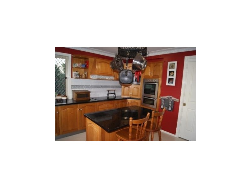 35 Constellation Court, Newport QLD 4020