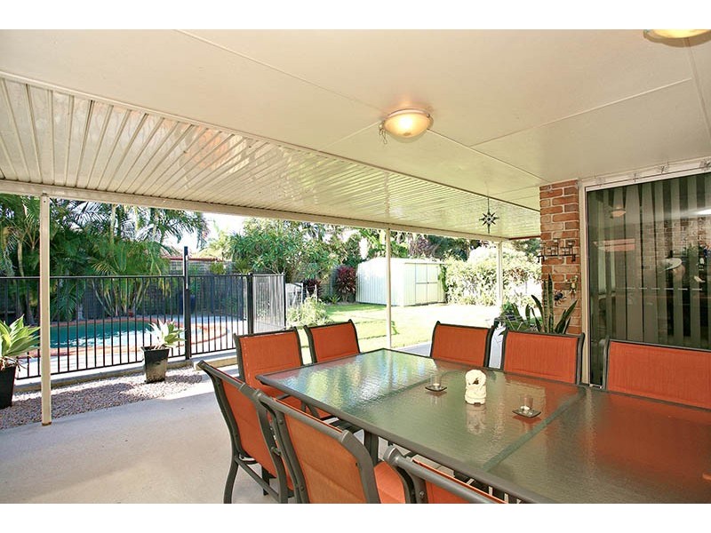 4 Teak Street, Rothwell QLD 4022