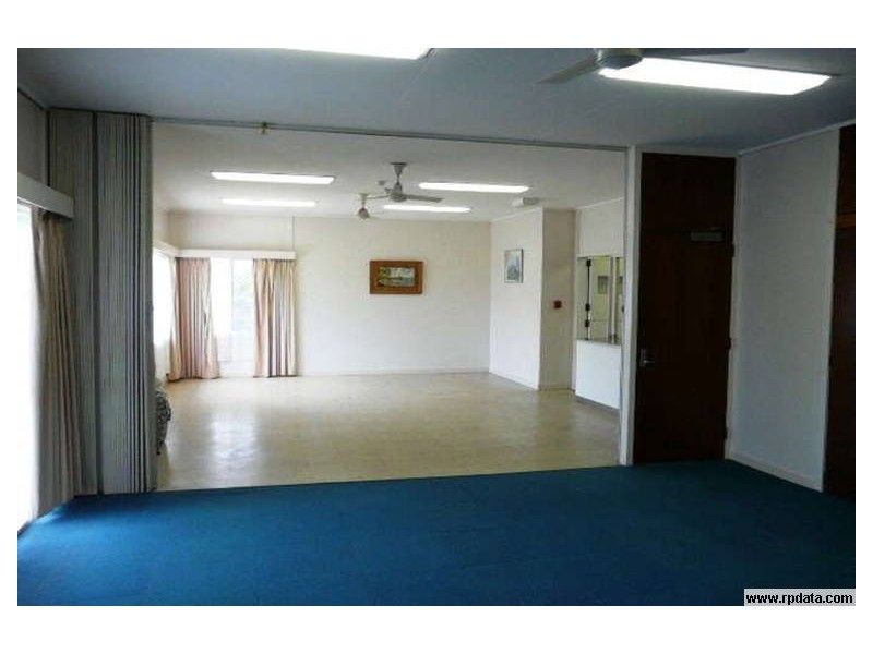 133 Prince Edward Parade, Scarborough QLD 4020