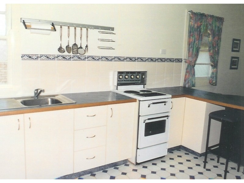 1, 2 and3/1 Ewart Street, Clontarf QLD 4019