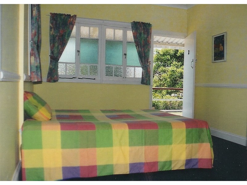 1, 2 and3/1 Ewart Street, Clontarf QLD 4019