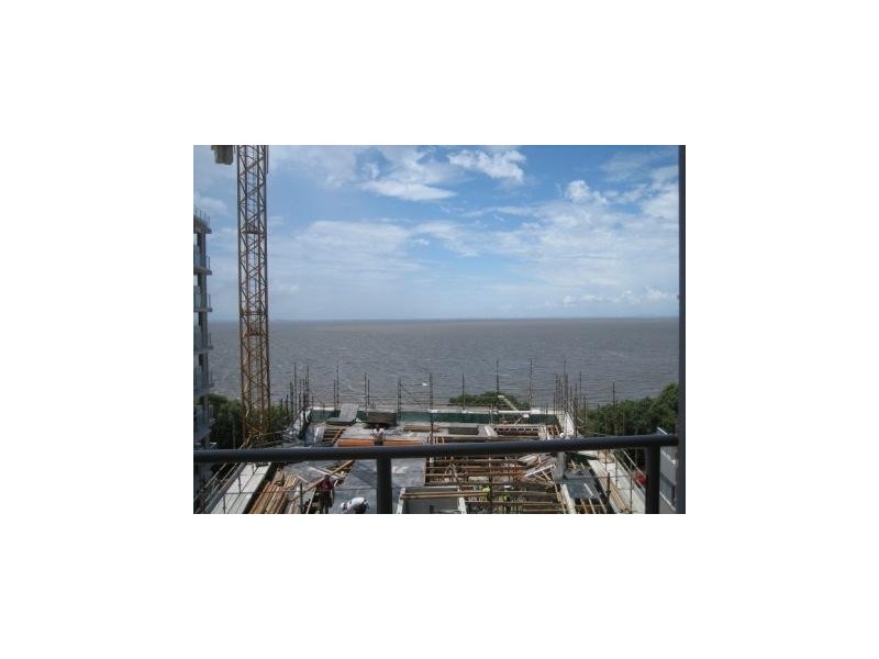 33/83 Marine Parade, Redcliffe QLD 4020